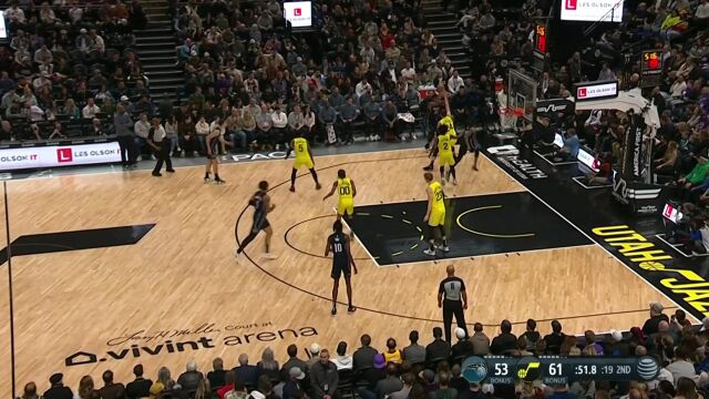 沉默中爆发！卡特底线突破凌空劈扣势大力沉