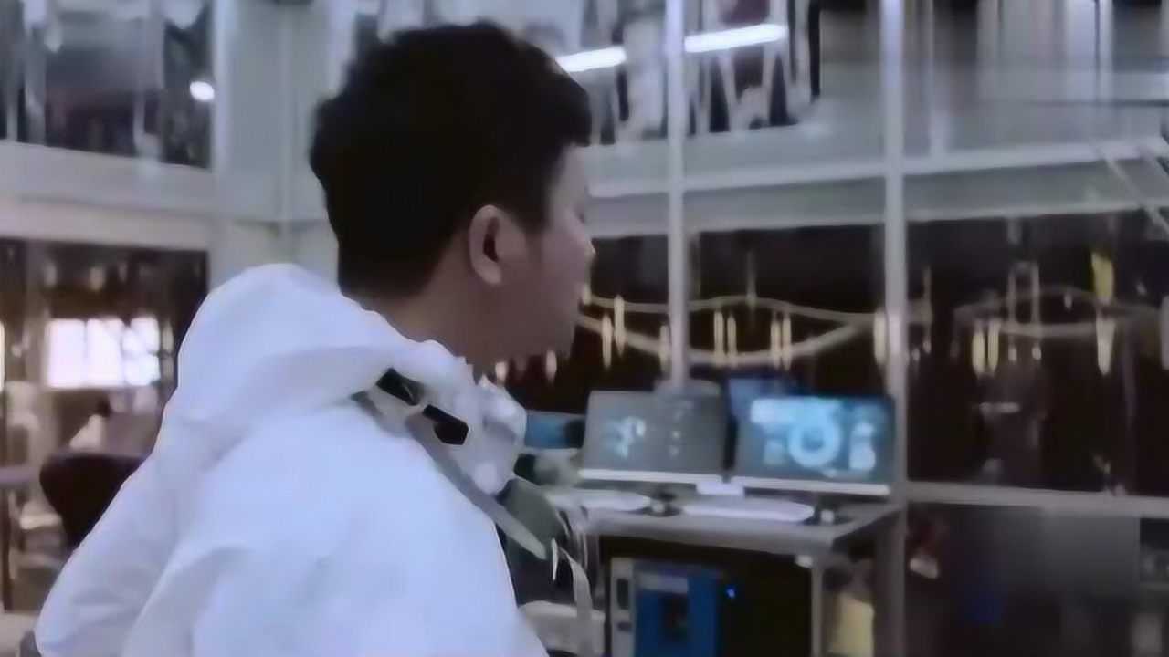 橙红年代:刘奕君跳舞啦!