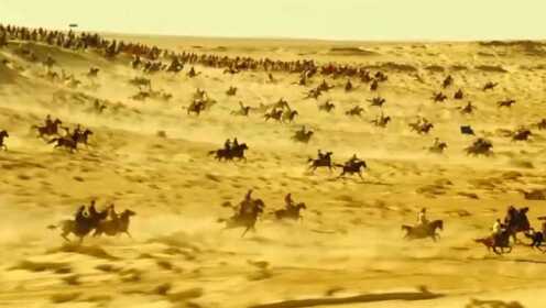 一部规模浩大的战争片，在沙漠中用骑兵愣是打败了热武器，很强势