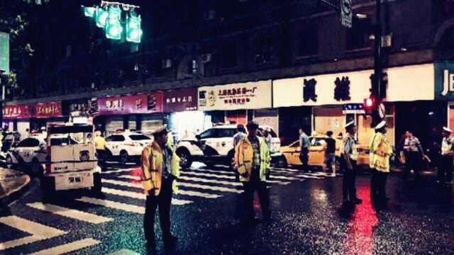 上海一商铺店招脱落砸中9人 其中已有3人伤重身亡