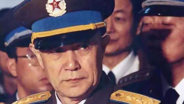 长着一张“外国脸”,却是中国空军司令,人称“飞将军”!