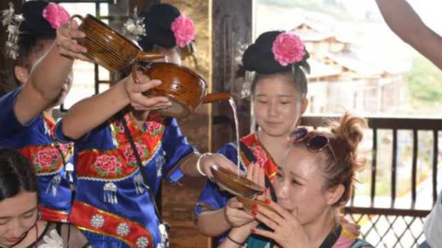 “高山流水”这吓人的喝酒方式,在柳州一个古村里流行了1300多年