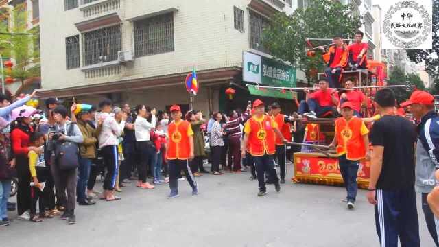 广东湛江百姓村年例巡游活动,浓厚的湛江民俗文化,场面让人震撼