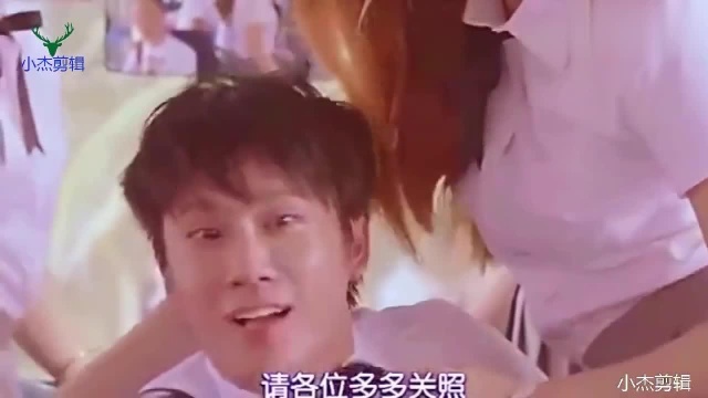 全班就一个男生 这男生太幸福了 有点H不住 害羞了