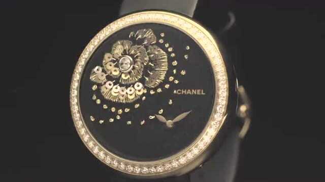 Chanel钟表刺绣制作针线下的精致手作工艺