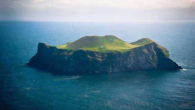 堪称世界最神秘小岛,岛上无人居住,一间房屋却霸占小岛300年