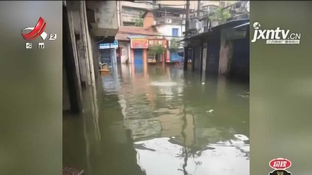 南昌西湖:下雨巷子就积水 居民出行老大难