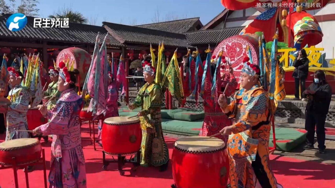 春节游玩哪里去?开封万岁山邀您看灯展、打铁花…近五百个节目只等你来