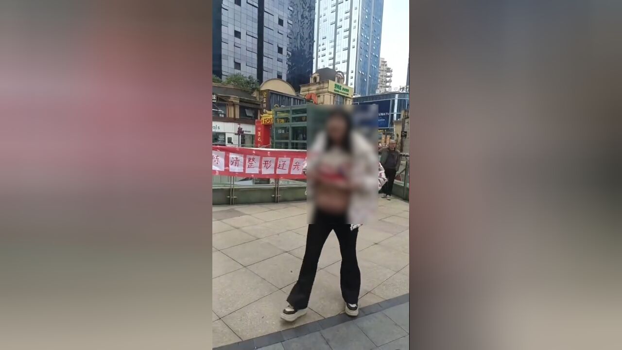 女子跪地自述医美机构抽脂险丧命,卫健局:已治好,索赔五百多万谈不拢