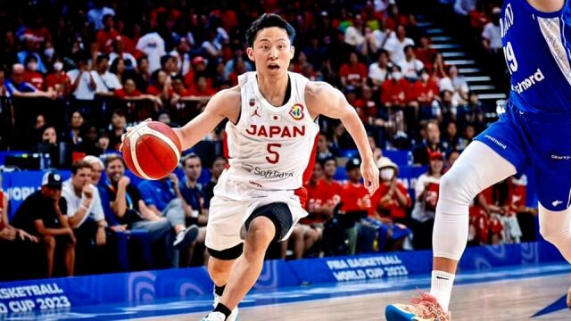 1米72的亚洲后卫,打爆了NBA球员!日本男篮奇迹般战胜芬兰,获得亚洲球队首胜!