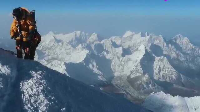 8750米南峰顶,遥看珠峰峰顶,景色实在太美了