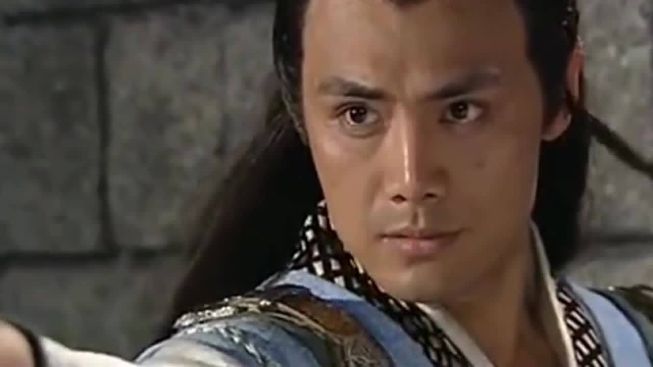 魔剑生死棋烈血剑又名魔剑不但削铁如泥威力令天下人胆寒