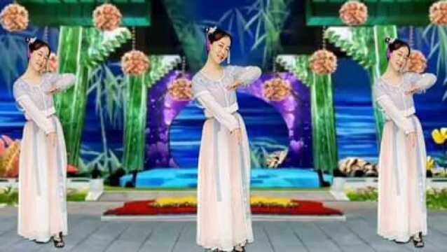 最美古典广场舞《浮年盏》宁静健身广场舞穿汉服演绎古典美人