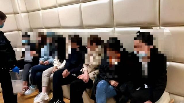 郑州一足浴店涉黄被查,当场抓获26人,10人参与组织