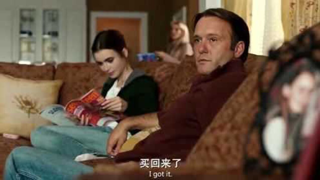 陶西一家收养迈克消息传出安妮夫人因此成为富太太们笑话的焦点