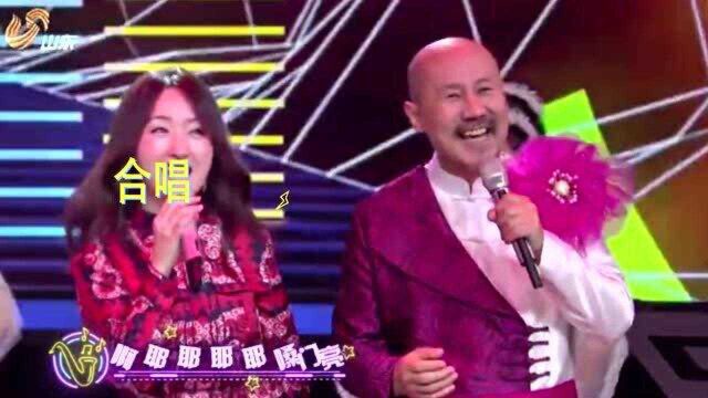 杨钰莹最尴尬的视频,腾格尔一嗓子吼出来,杨钰莹:这歌咋唱的?