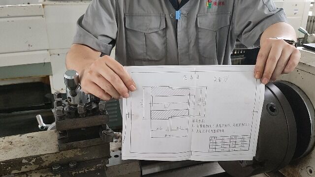 02通孔车削工件装夹,平端面