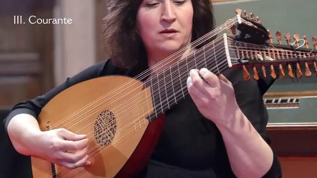 J. S. Bach  Praeludio con la Suite BWV 996  Evangelina Mascardi, baroque lute