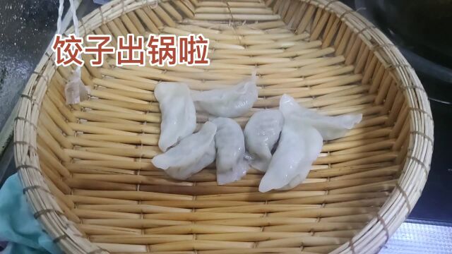 记录2023:一家人包水饺,最是难得