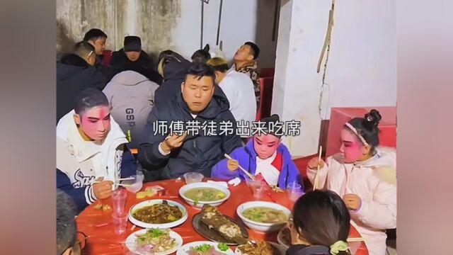 这就是中国餐桌礼仪