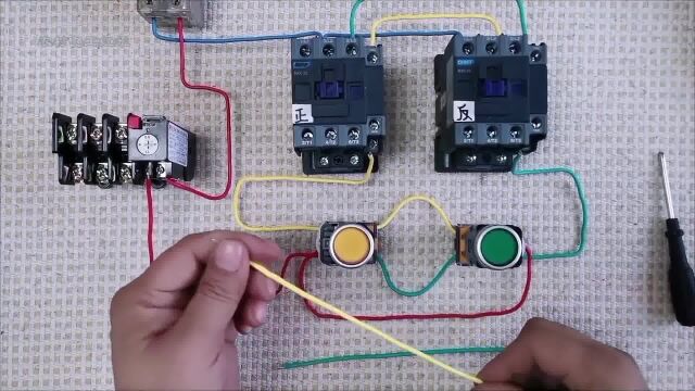 电动机正反转双重互锁长动控制线路接线方法#零基础学电工 #正反转控制 #电工知识