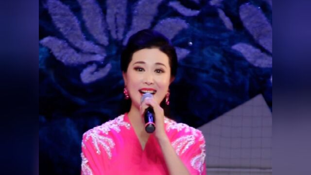 现场实拍,梅花奖得主吴美莲,再芬黄梅公馆“春香传爱歌”中精彩片段.