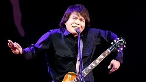 伍佰全国巡演重庆站，再现神级现场，直接手一挥就把演唱会开了