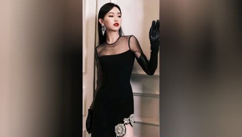 唐嫣（Tiffany Tang），1983年12月6日出生于上海市黄浦区，中国内地影视女演员，上海市二级演员，毕业于中央戏剧学院表演系本科班。