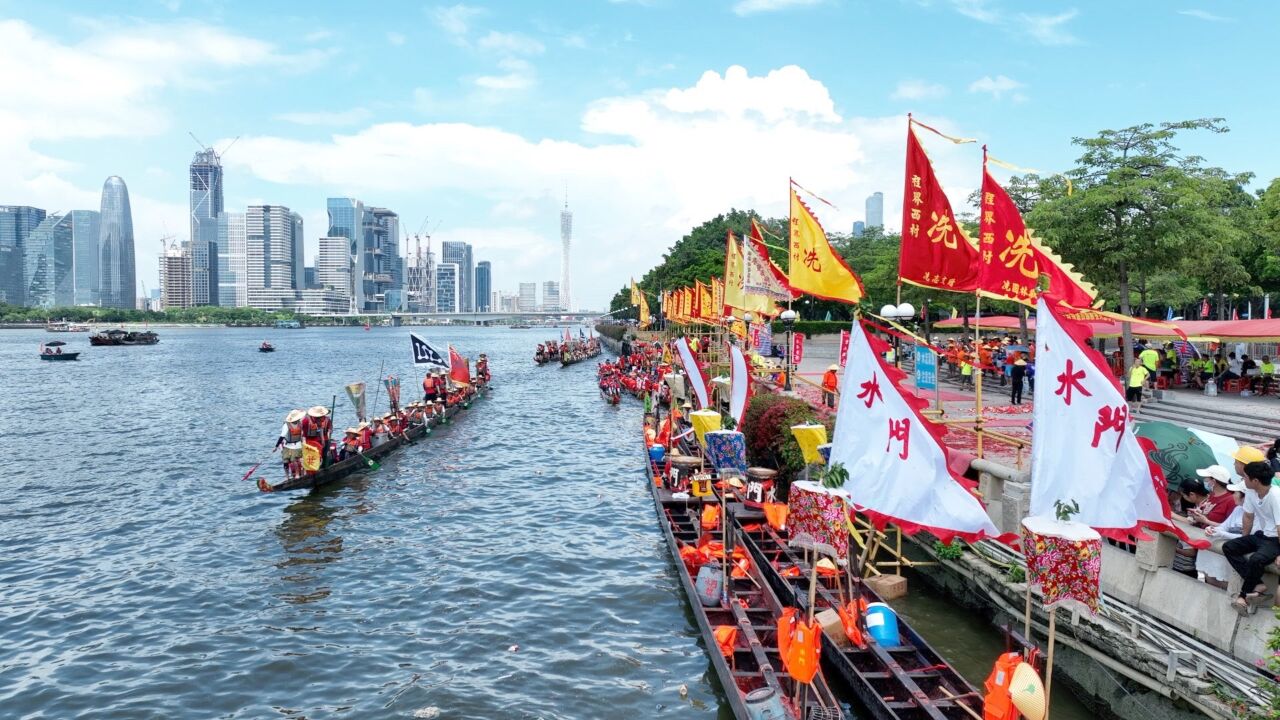 壮观!数百条龙船在珠江上演“龙船景”,游龙探亲好威水