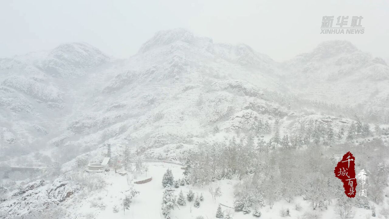 千城百县看中国|内蒙古赤峰:魅力红山 雪落即景