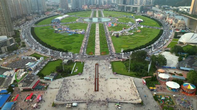 航拍大连星海湾,夏季旅游你来了吗