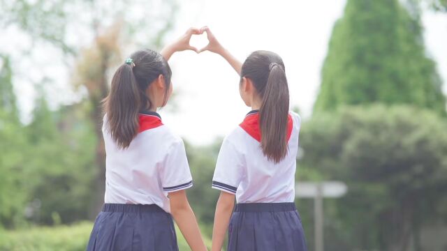 都江堰市顶新新建小学《花开幸福里》MV(合唱版)