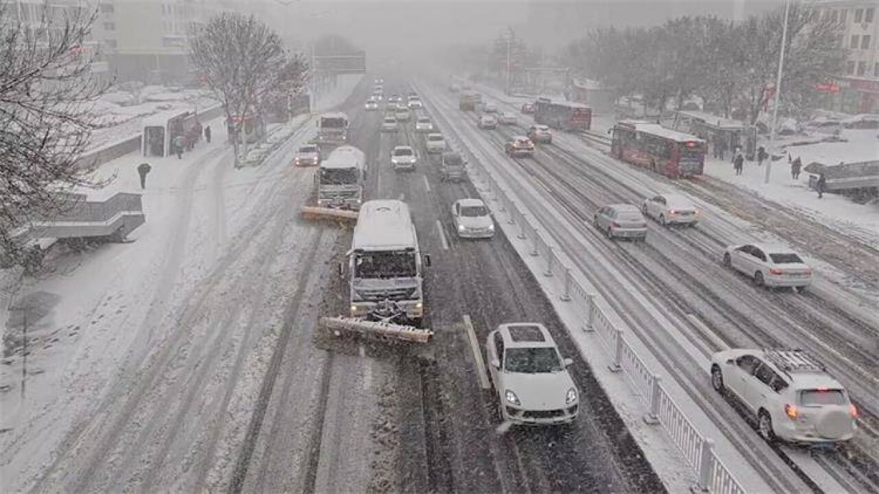 威海:随下随清 保障道路畅通