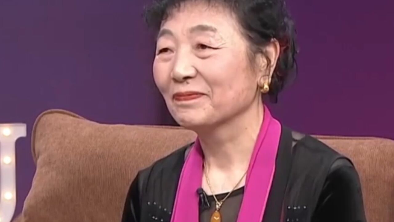 刘女士登台相亲,自信温暖的态度,让主持人都忍不住点赞