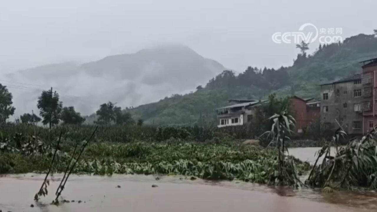 重庆开州:持续降雨河水暴涨 ,抢险排危有序开展