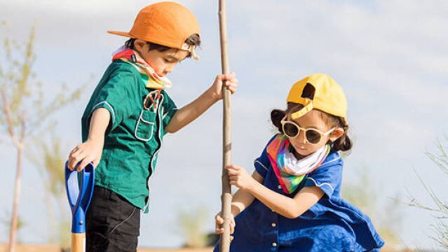 《物价贬值后被美女总裁倒追》的甜蜜追求