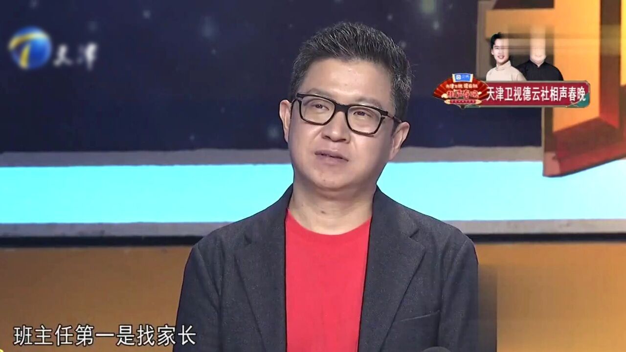 34岁男子号称“百变魔王”现场表演魔术令人叹为观止!