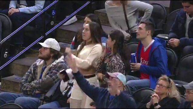 NBA常规赛：森林狼vs76人第4节英文原声回放