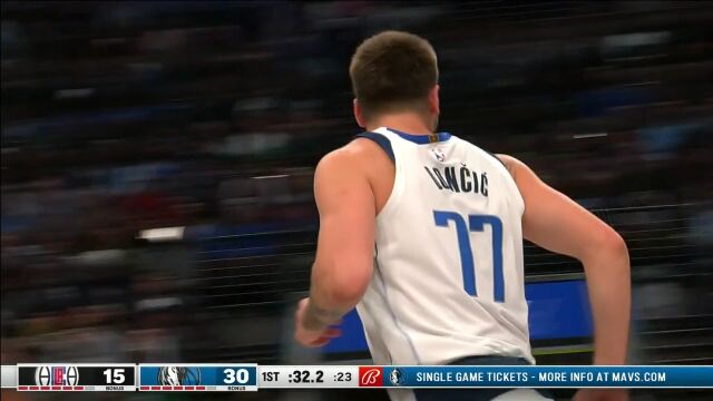NBA常规赛：快船vs独行侠第1节在文解说回放