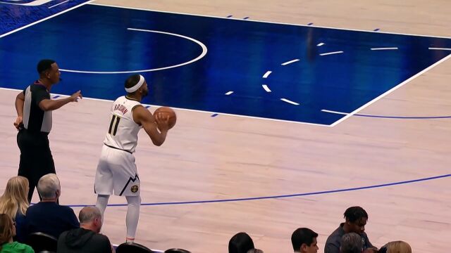这是什么神奇操作 中场两秒补时坎卡尔命中后场穿云箭