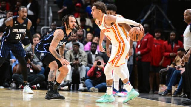 特雷杨vs魔术集锦 25+13逆天漂移压哨三分一发入魂