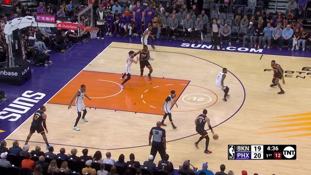 欧文长驱直入一条龙得手 布里奇斯艾顿以牙还牙接连命中