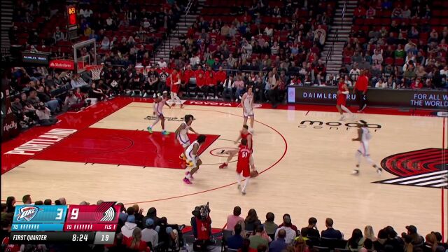 亚历山大抢断反击 单臂扣篮暴力虐筐