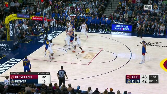 再现炮弹直传！乐福以球领人勒韦尔反击空中折叠暴扣