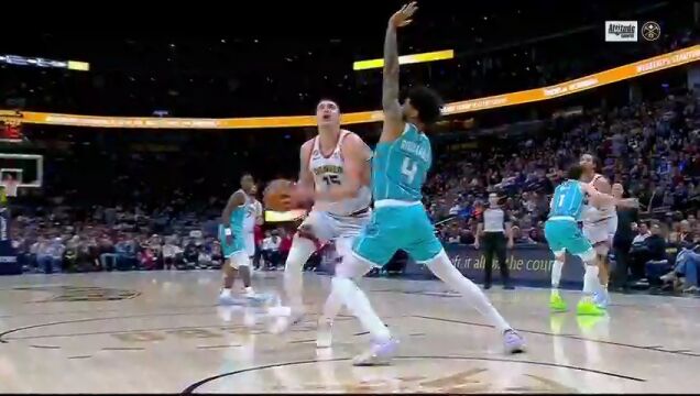 NBA常规赛：黄蜂vs掘金第1节中文解说回放