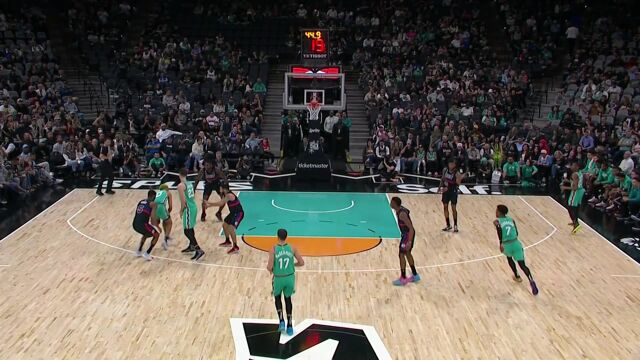 锁定今日十佳球 索汉背后运球助飞理查德森挂筐暴扣