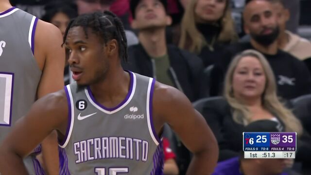 心有灵犀一点通！福克斯潇洒助攻梅图原地暴起