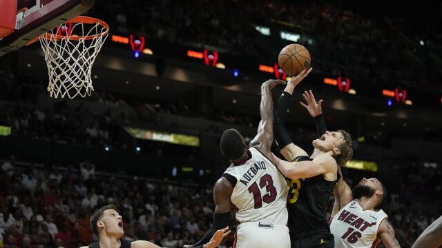 爵士vs热火精华纯享 马尔卡宁38分不敌热火七人上双