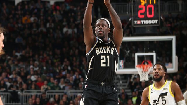 爵士97-123雄鹿 字母哥缺阵雄鹿多点开花主场轻取爵士