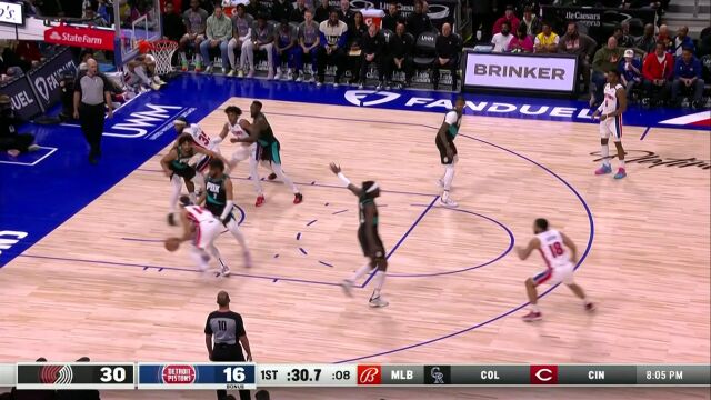 NBA常规赛：开拓者vs活塞第1节英文原声回放